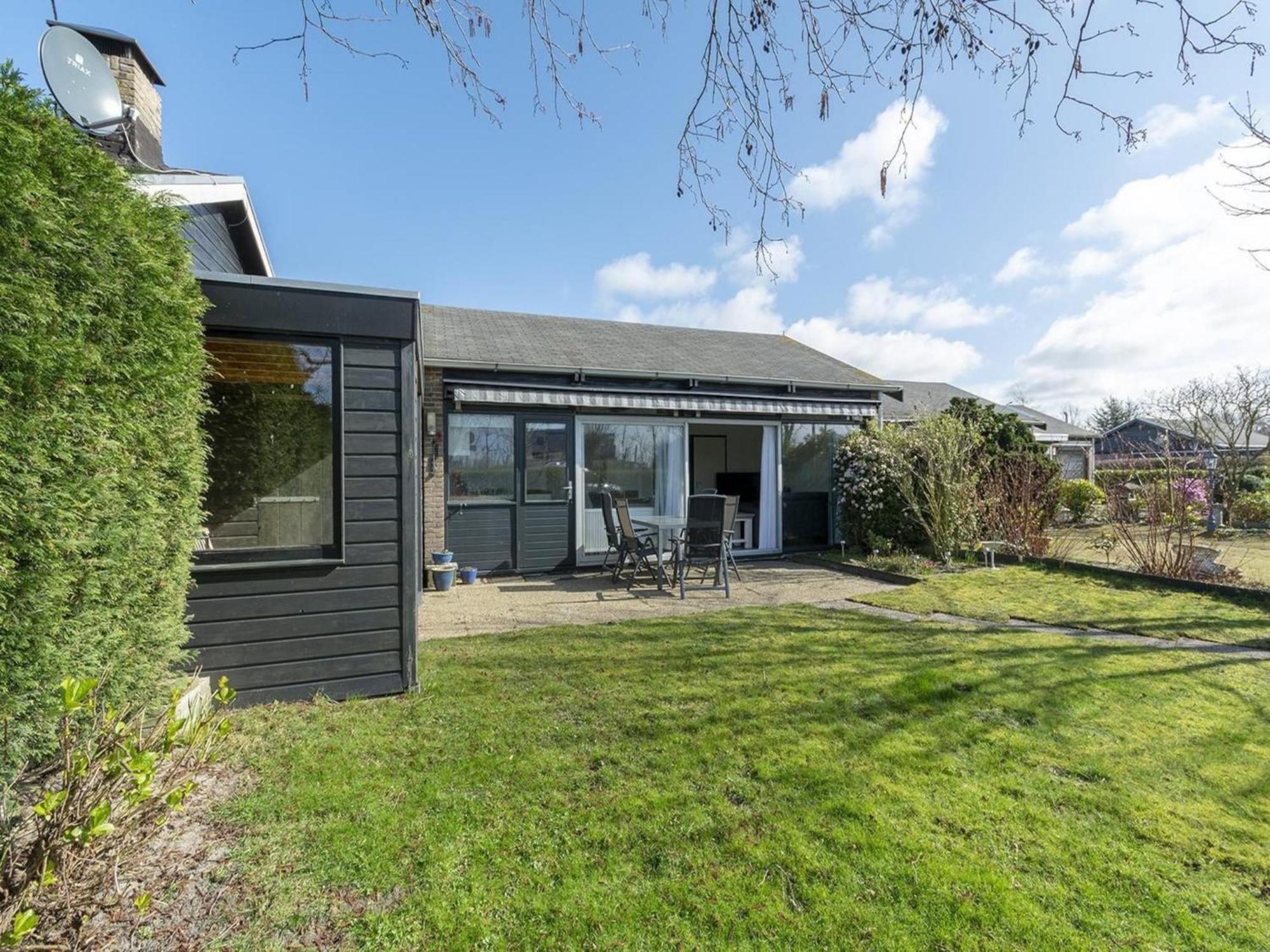 Exquisite Bungalow By The Sea Sint Maartensvlotbrug 외부 사진